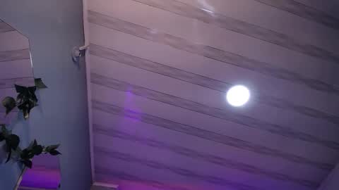 lulu online show from October 21, 7:58 pm