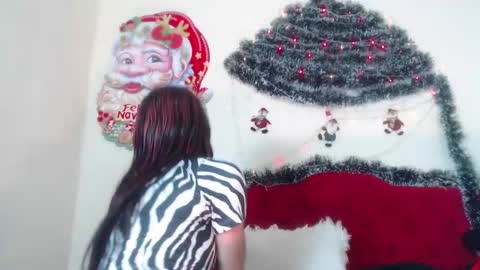 LULU online show from December 12, 7:37 pm