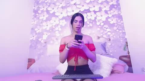 LULU online show from October 16, 7:59 pm