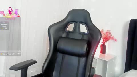 luluuberry online show from January 15, 12:15 am