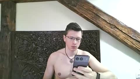 Andrew independent model 2000-0000 CET daily online show from June 8, 11:21 am