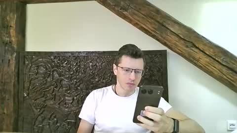Andrew independent model 2000-0000 CET daily online show from June 10, 8:24 am