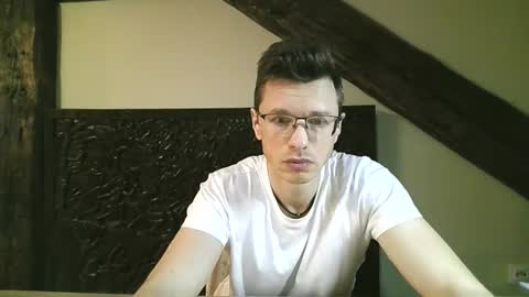 Andrew independent model 2000-0000 CET daily online show from June 10, 8:30 pm