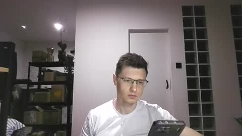 Andrew independent model 2000-0000 CET daily online show from July 26, 7:10 pm