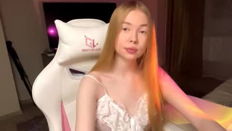 Sia online show from February 8, 7:28 pm