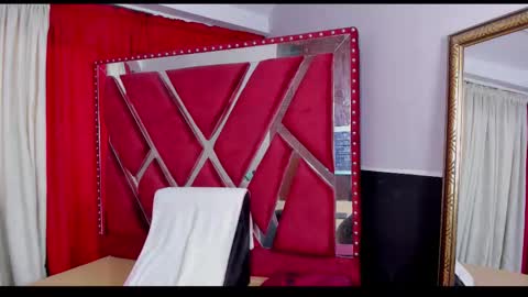 Luna  online show from September 27, 7:30 pm