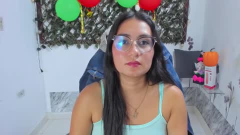 Luna  online show from October 27, 8:57 pm