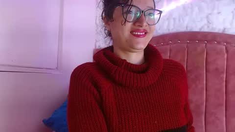 Snapshot of luna_azul_15 chatting on January 24, 2:19 pm dalia online show from January 24, 2:19 pm