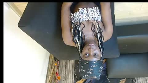 Snapshot of luna_bella882689 chatting on May 25, 6:58 pm luna_bella882689 online show from May 25, 6:58 pm