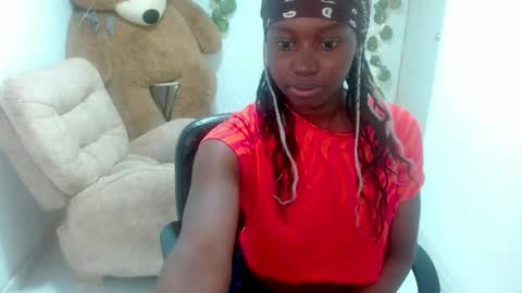 Snapshot of luna_bella882689 chatting on June 3, 2:33 pm luna_bella882689 online show from June 3, 2:33 pm