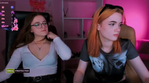 luna_berryy online show from January 28, 8:36 pm