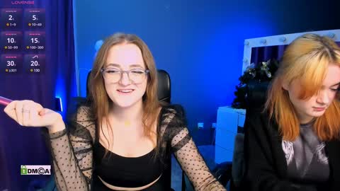 luna_berryy online show from February 3, 12:36 pm