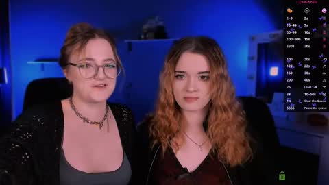 luna_berryy online show from September 10, 7:25 pm