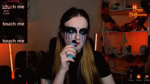 luna_berryy online show from October 23, 7:23 pm