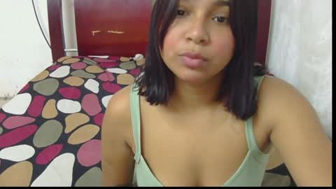 Snapshot of luna_blondie8 chatting on April 2, 7:00 pm luna online show from April 2, 7:00 pm