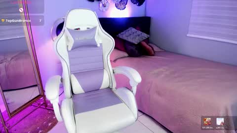 Luna  online show from March 15, 5:41 pm