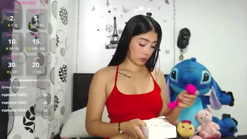 Luna charlotte95 online show from January 6, 9:07 pm