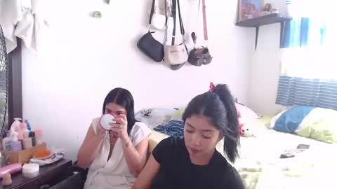 Luna charlotte95 online show from April 2, 9:01 pm