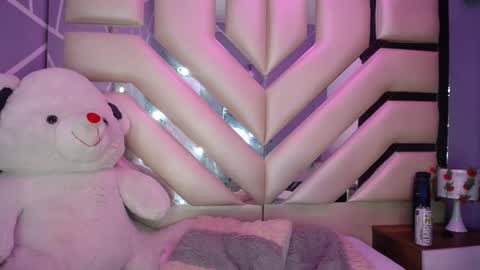 LUNA  online show from December 12, 3:10 am