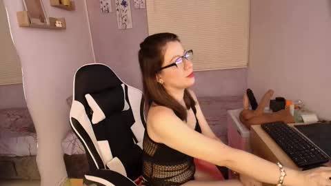 luna_desiree online show from January 17, 11:41 pm