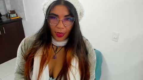 luna  online show from January 16, 11:15 am