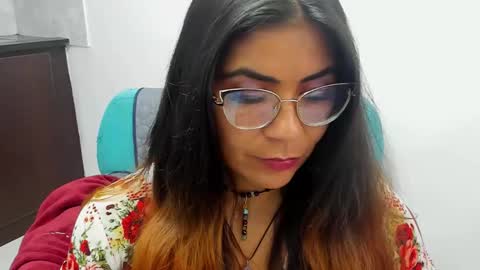 luna  online show from January 17, 2:50 pm