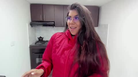 luna  online show from September 30, 11:15 am