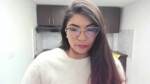 luna  online show from October 21, 11:22 am