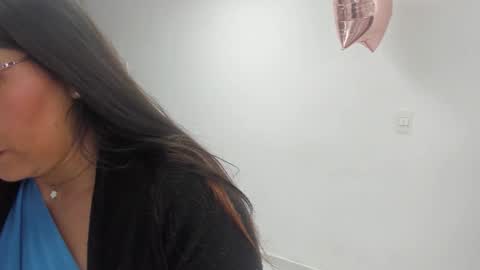 luna  online show from February 21, 11:00 am