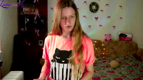 luna_evan online show from April 30, 8:42 am