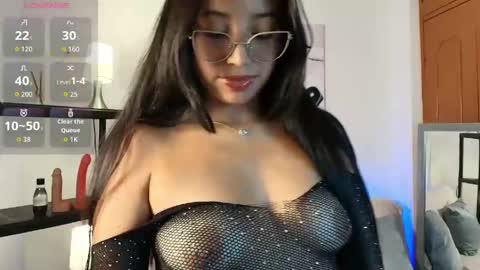 Luna Ferrer online show from April 17, 8:45 pm