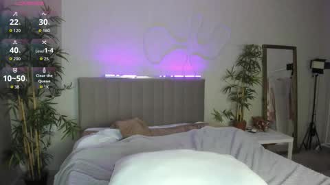 Luna online show from October 6, 11:24 pm