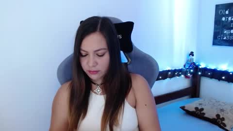 Luna Gomez online show from October 9, 6:06 pm