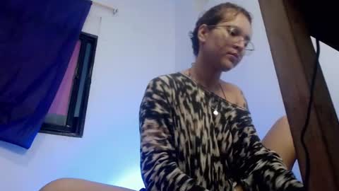 luna_hazard online show from February 23, 11:25 pm