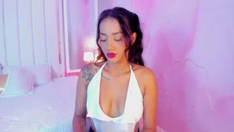luna_hot_ass online show from June 11, 8:29 pm