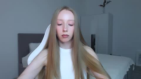 Luna online show from October 6, 8:28 pm