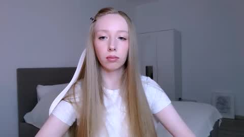 Luna online show from February 11, 8:58 pm