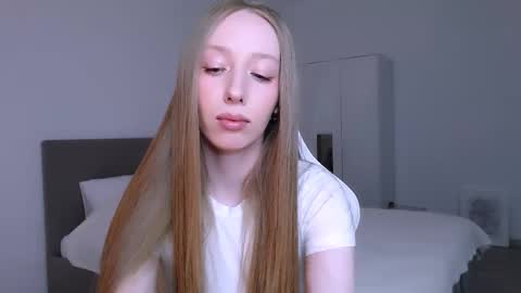 Luna online show from February 21, 9:27 pm