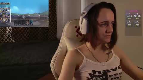 luna_loveeee online show from October 8, 5:05 am