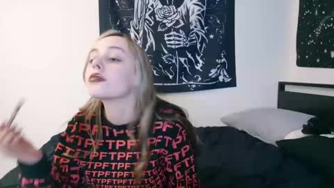 Luna online show from October 14, 4:02 am