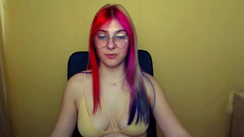 Snapshot of luna_lush_ chatting on February 22, 12:19 pm Luna online show from February 22, 12:19 pm