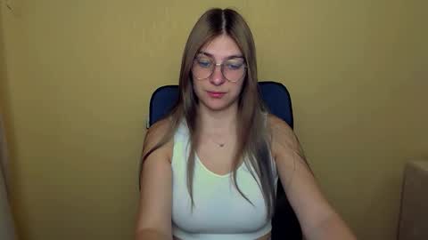 Snapshot of luna_lush_ chatting on September 10, 8:47 am Luna online show from September 10, 8:47 am