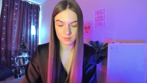 luna_lust_211 online show from March 16, 4:18 am