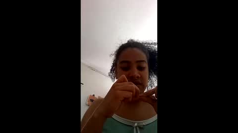 Snapshot of luna_sexxgirl chatting on March 25, 8:04 pm Luna sexgirl online show from March 25, 8:04 pm