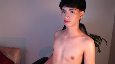 Luna Stanford online show from November 28, 5:54 am