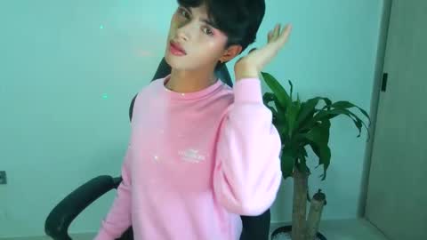 Luna Stanford online show from January 10, 7:43 am