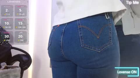 luna_starr69 online show from February 4, 1:06 pm