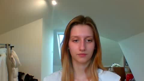 L U N A  online show from December 30, 10:43 am