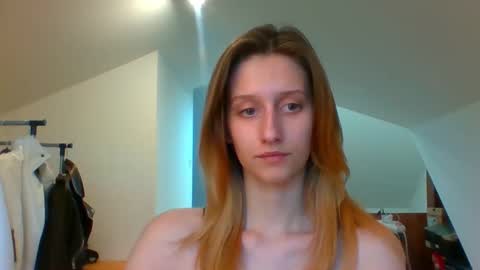 L U N A  online show from January 29, 2:42 pm