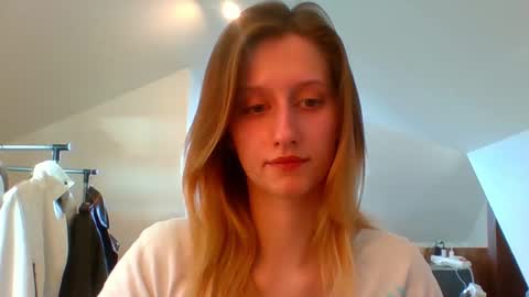 L U N A  online show from February 19, 11:17 am